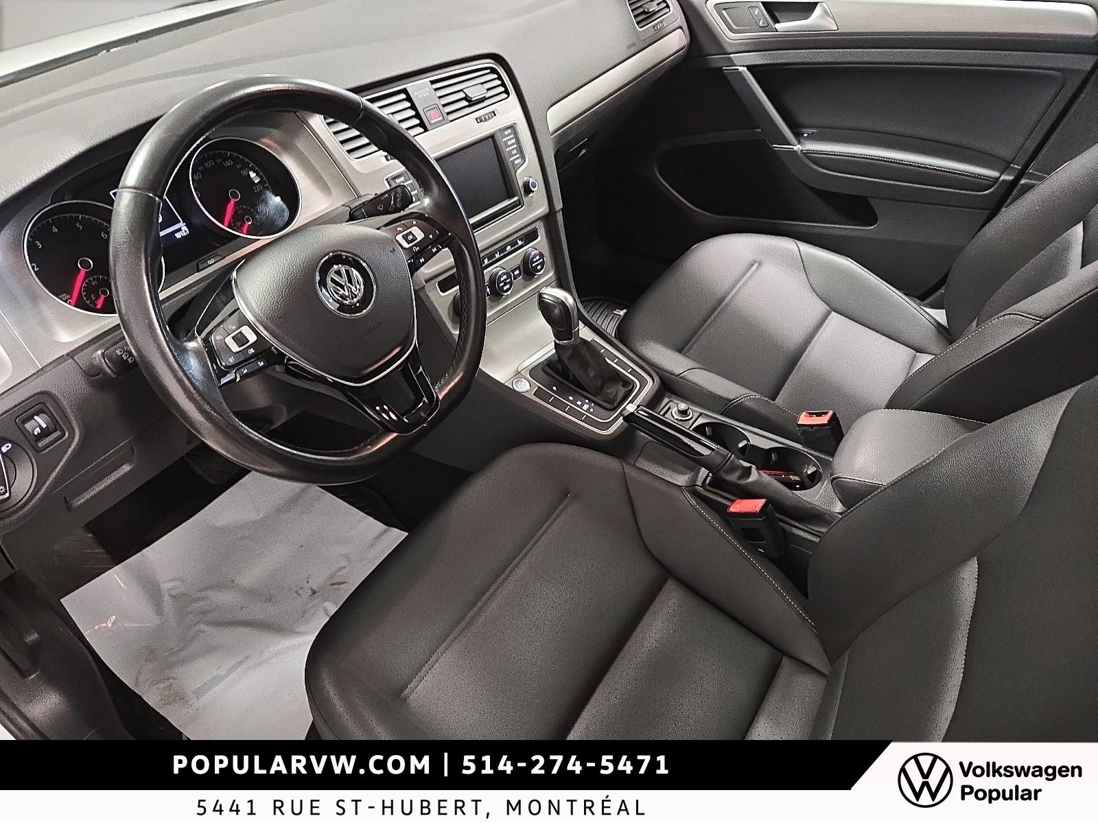 2017 Volkswagen Golf Comfortline Low Kilometer & Sunroof!
