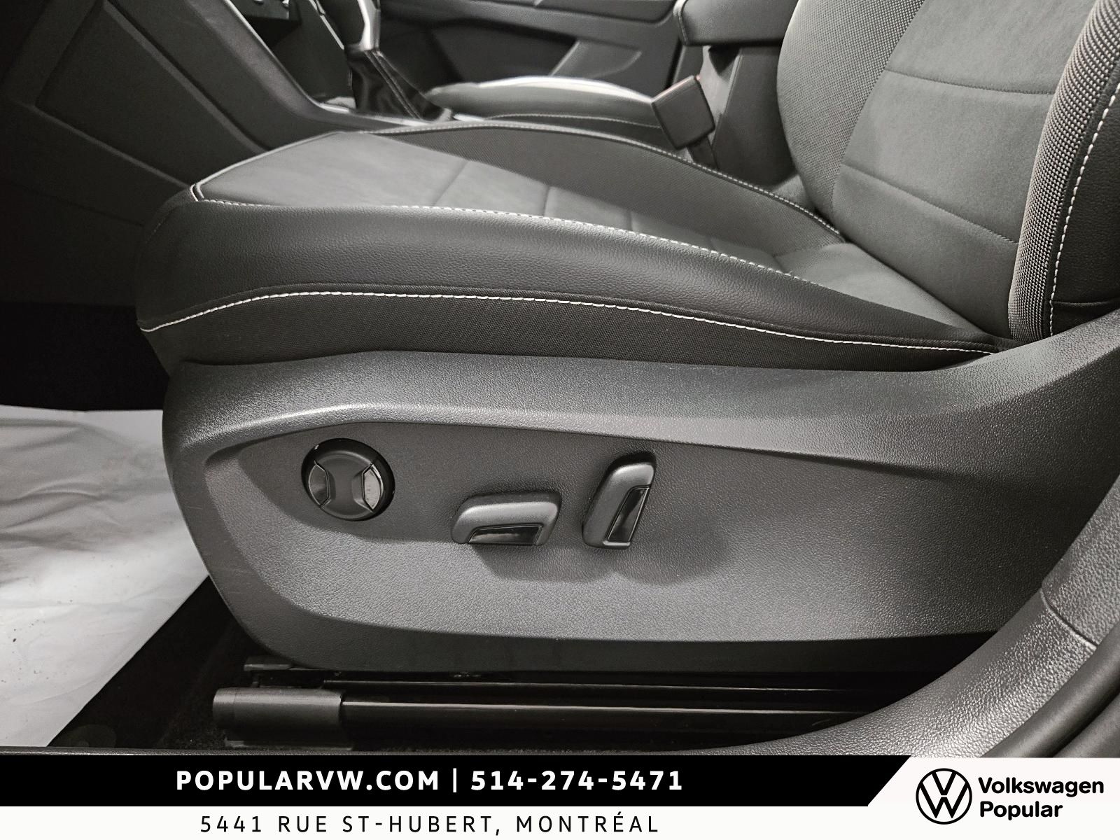 2022 Volkswagen Taos Comfortline 4Motion Panoramic Sunroof + 18