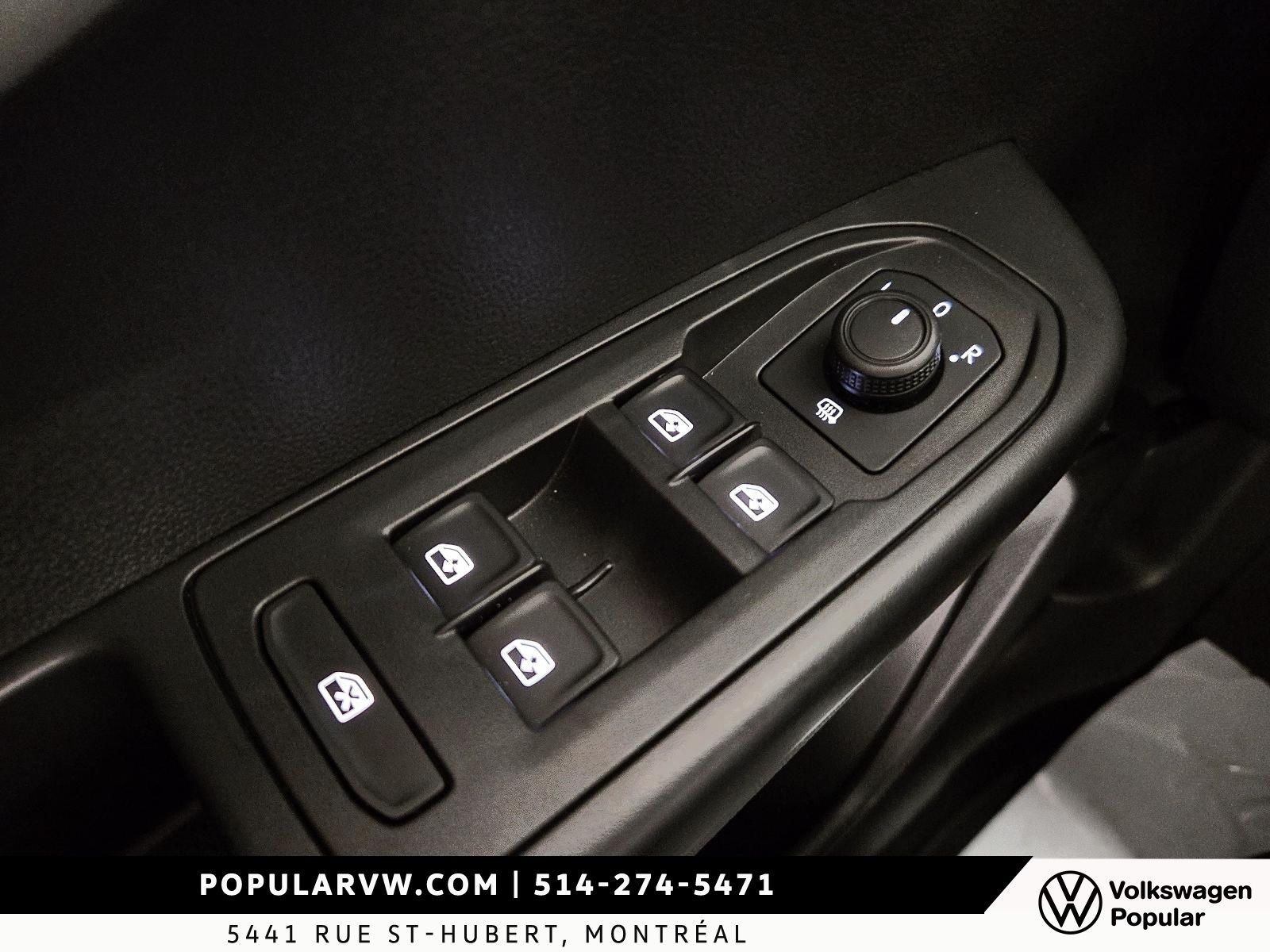 2022 Volkswagen Taos Comfortline 4Motion Panoramic Sunroof + 18