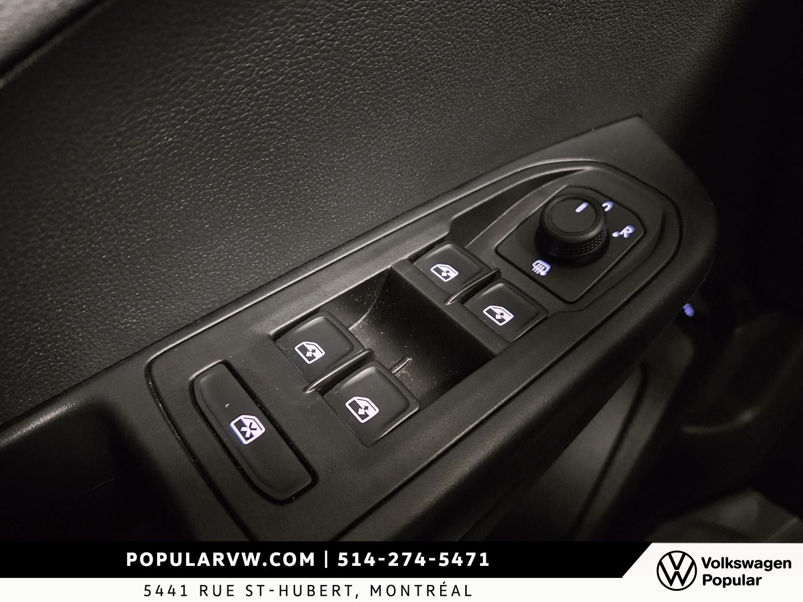 Volkswagen Taos Comforline 2023 Bas Kilométrage + Toit Panoramique!