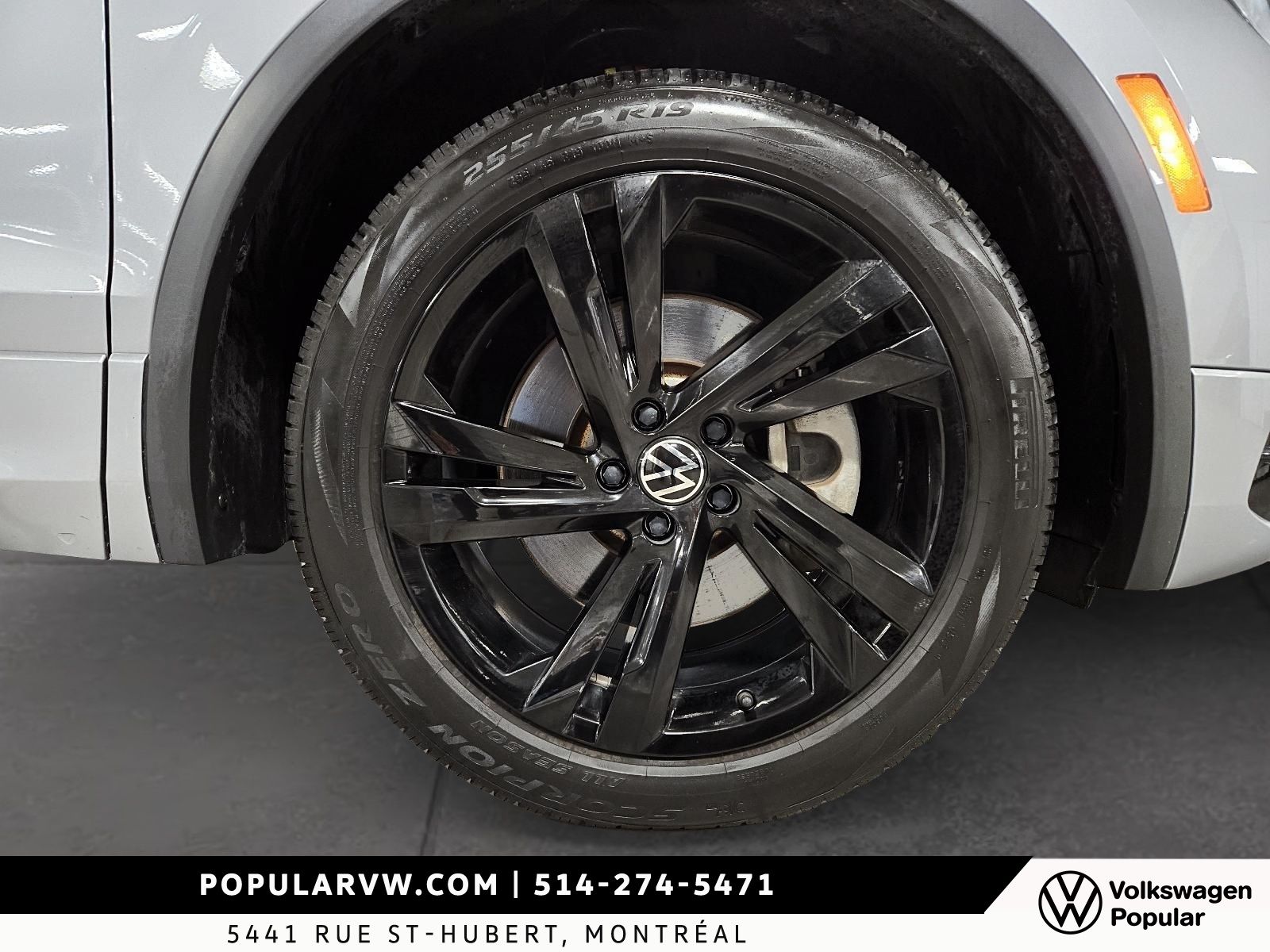 Volkswagen Tiguan Comfortline R-line Black Edition 2023 Vente par Consignation
