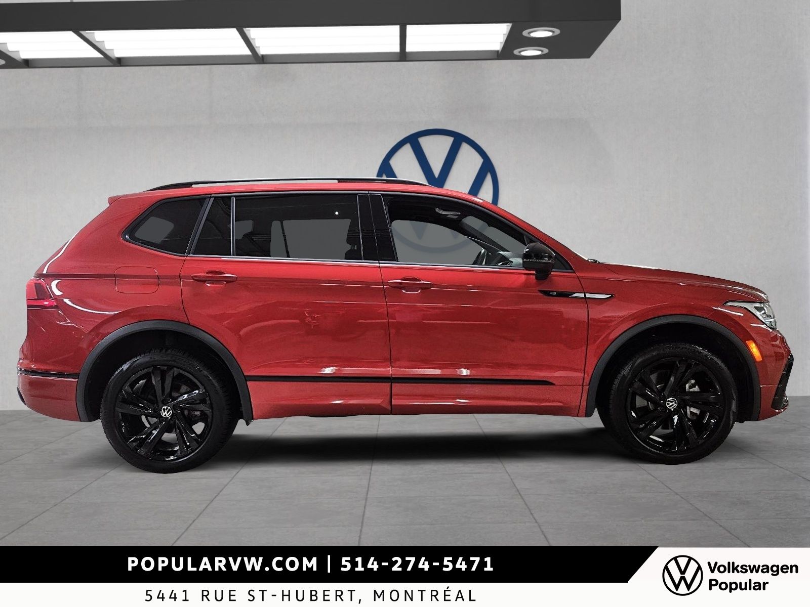 Photo 2024 Volkswagen Tiguan Comfortline R-Line Black Edition #6