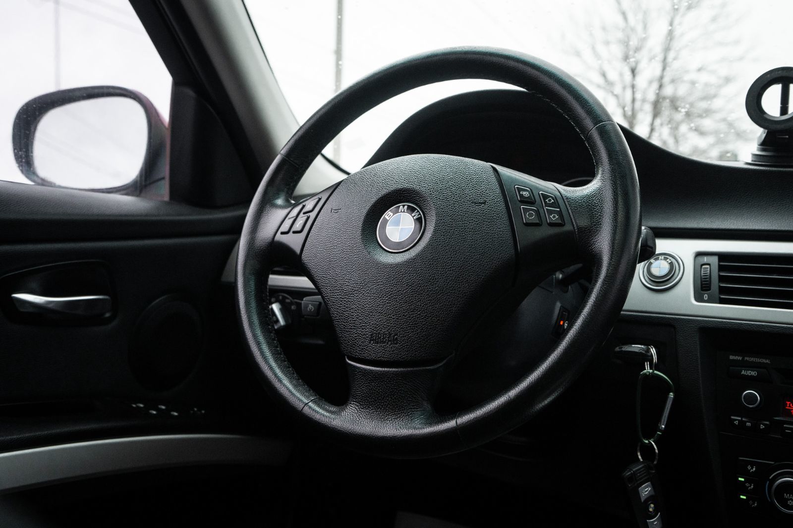 2011 BMW 3 Series 323i-10