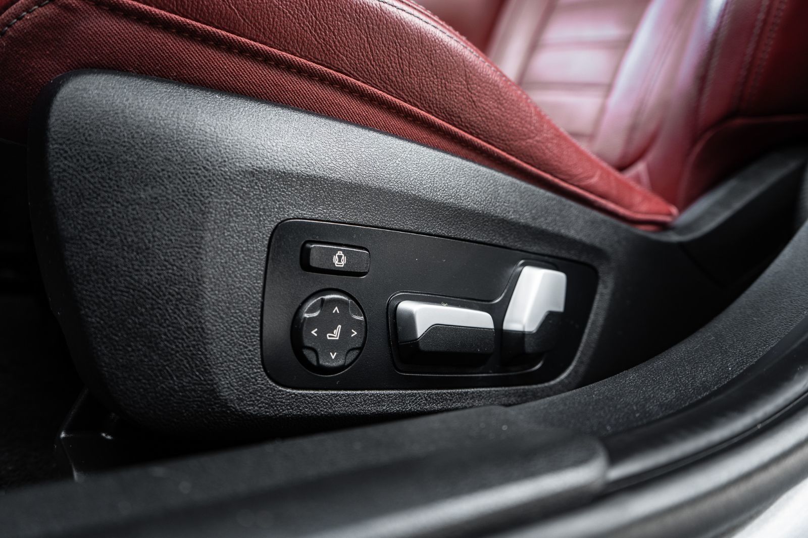 2022 BMW 3 Series 330i xDrive-26