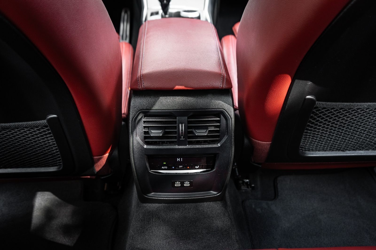2022 BMW 3 Series 330i xDrive-29