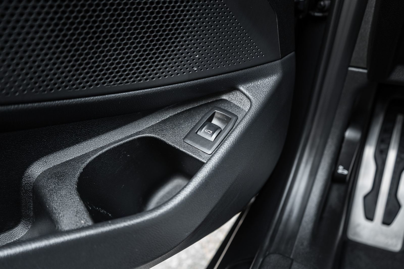 2022 BMW 3 Series 330i xDrive-23