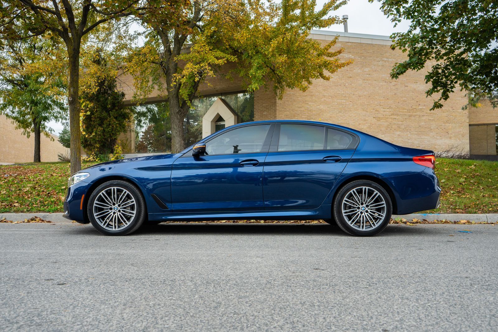2020 BMW 5 Series 530i xDrive-4