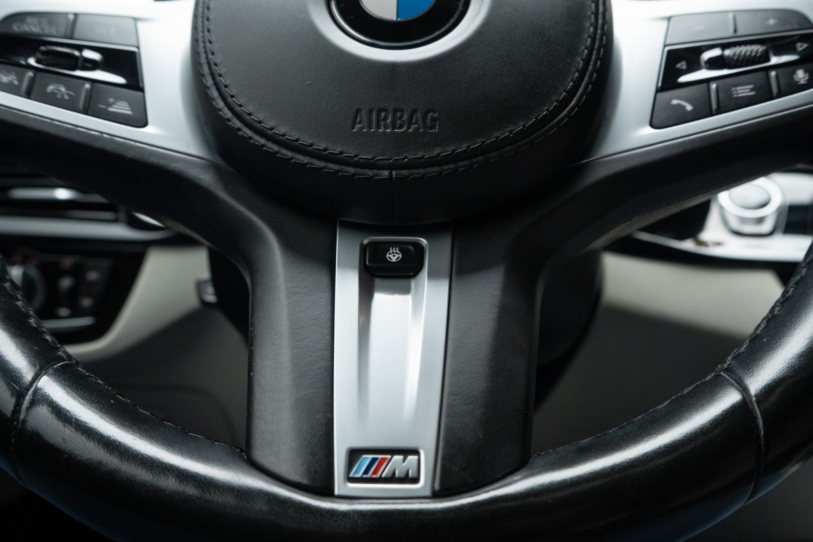2020 BMW 5 Series 530i xDrive-13