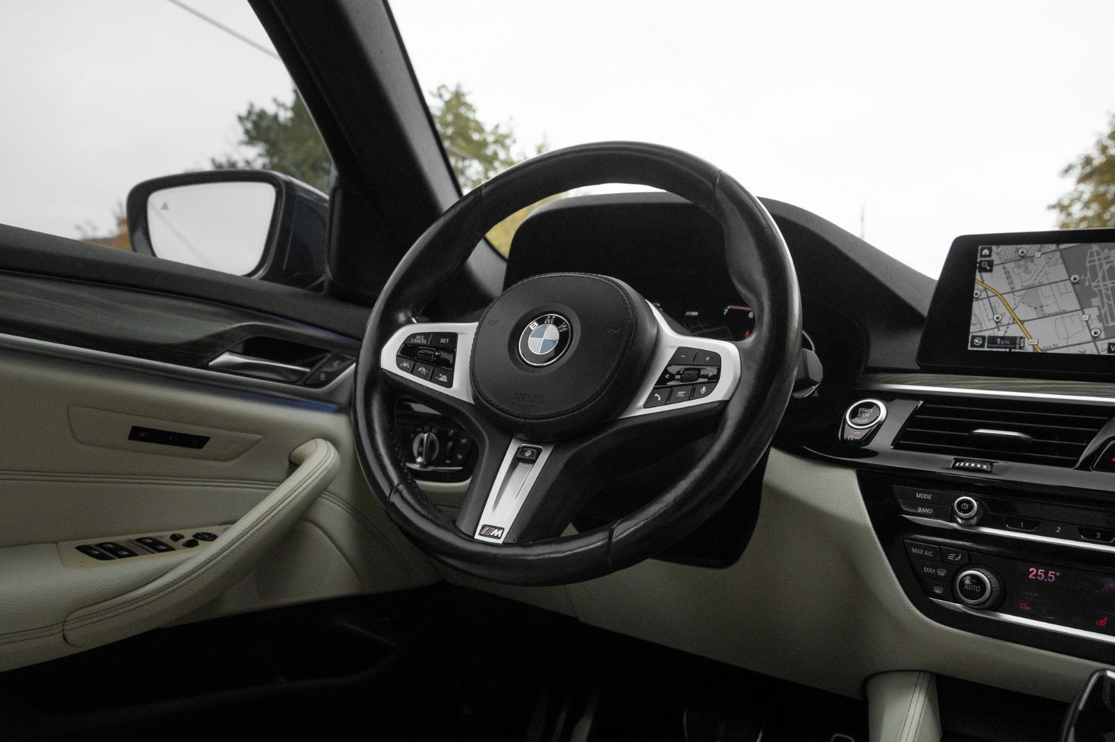 2020 BMW 5 Series 530i xDrive-10