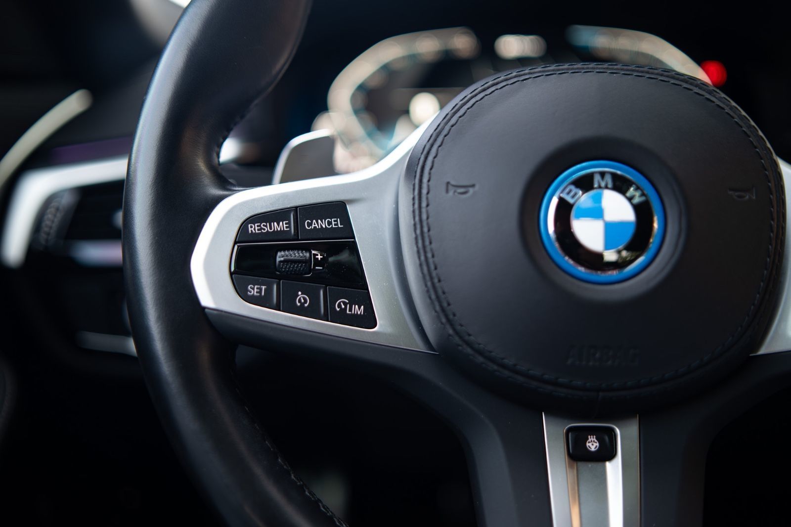 2023 BMW 5 Series 530e xDrive-15