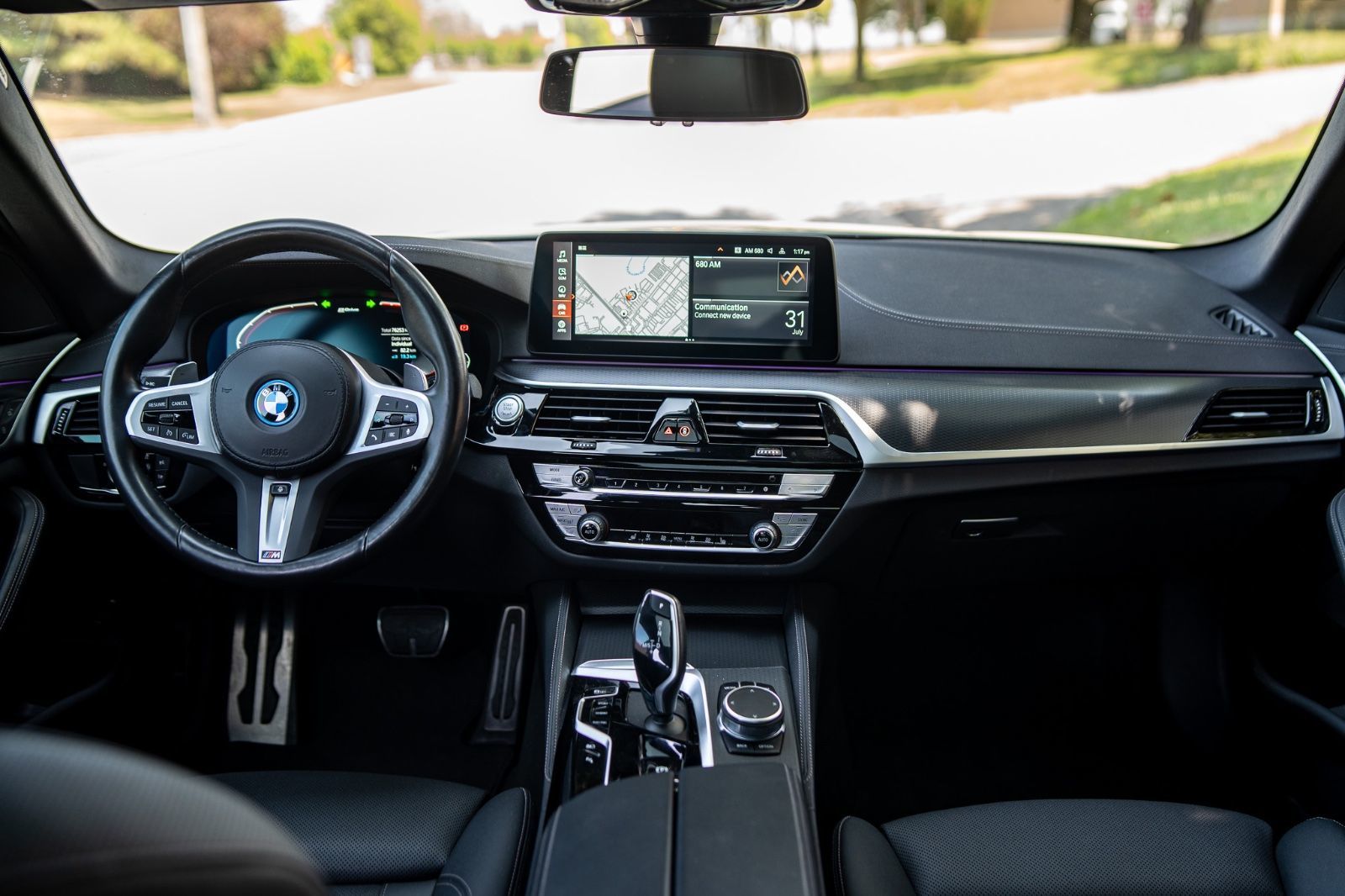 2023 BMW 5 Series 530e xDrive-12