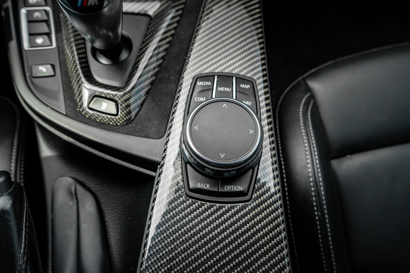 2019 BMW M4-20