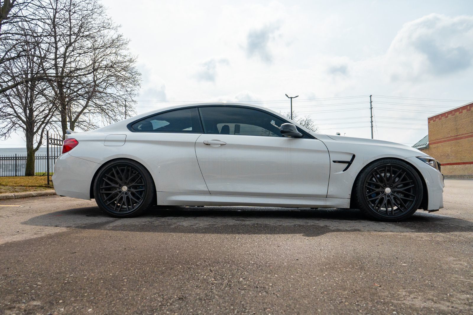 2019 BMW M4-3