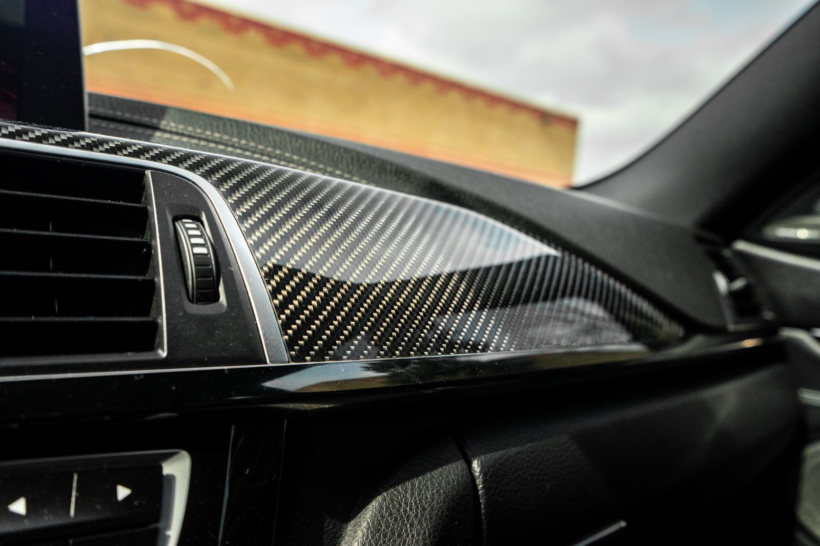 2019 BMW M4-24