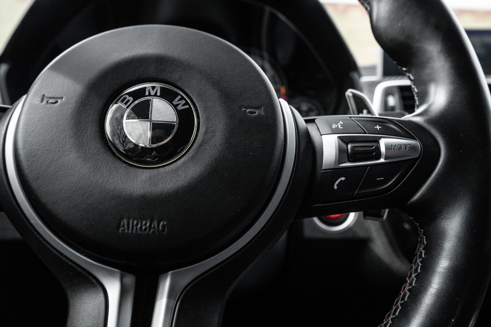 2019 BMW M4-12