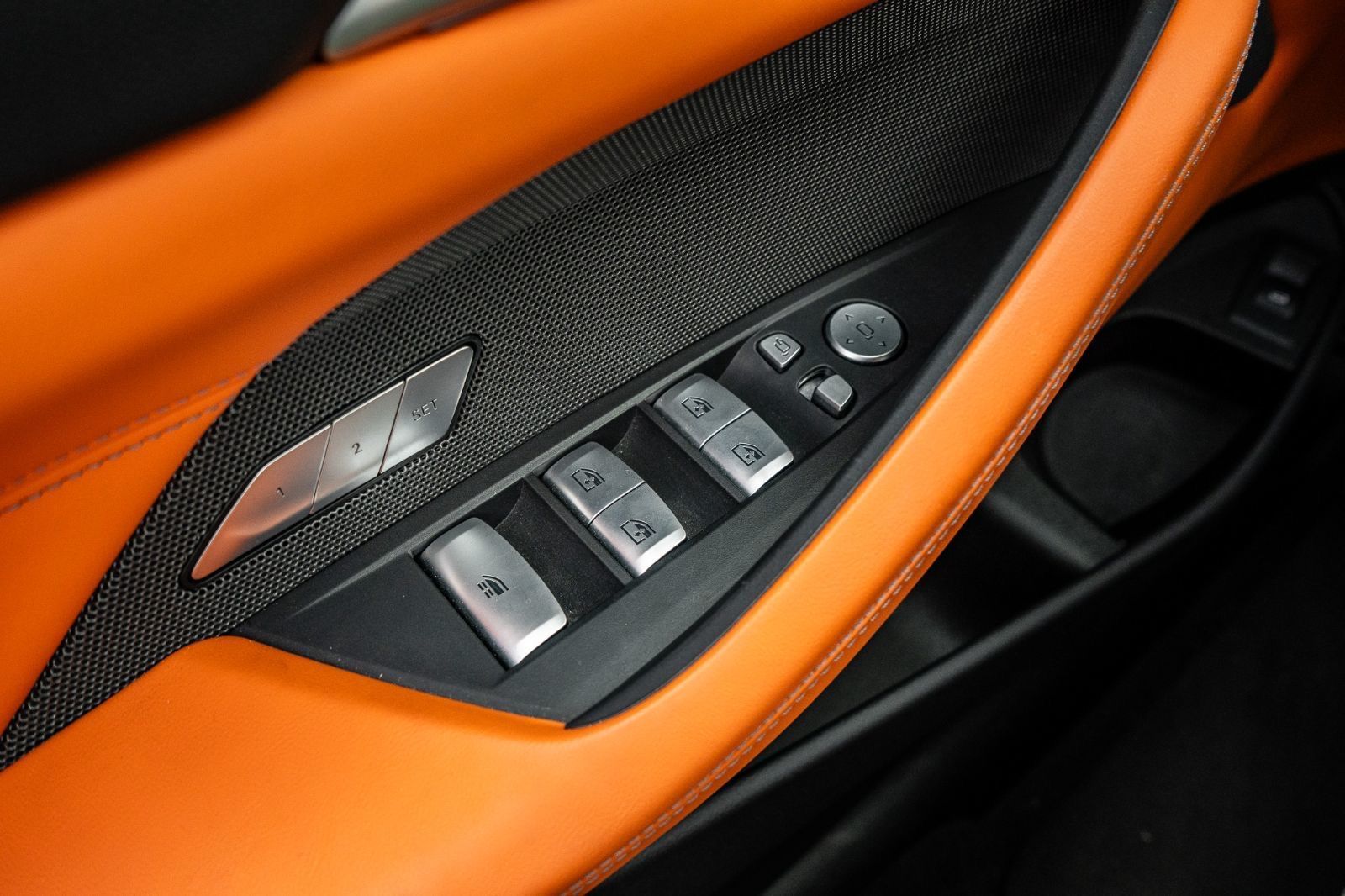 2022 BMW M4 Competition M xDrive-31