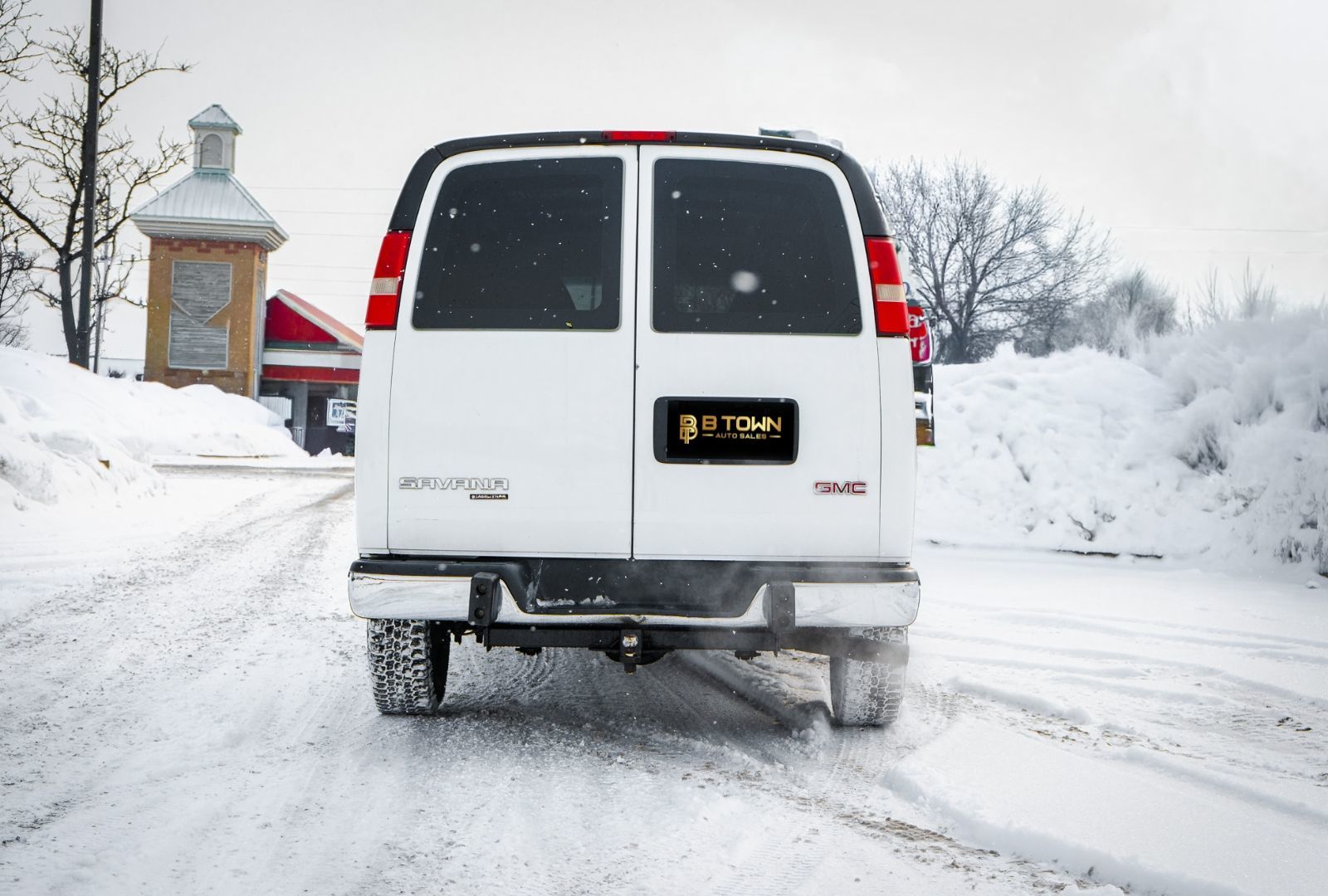 2015 GMC Savana Cargo Van-5