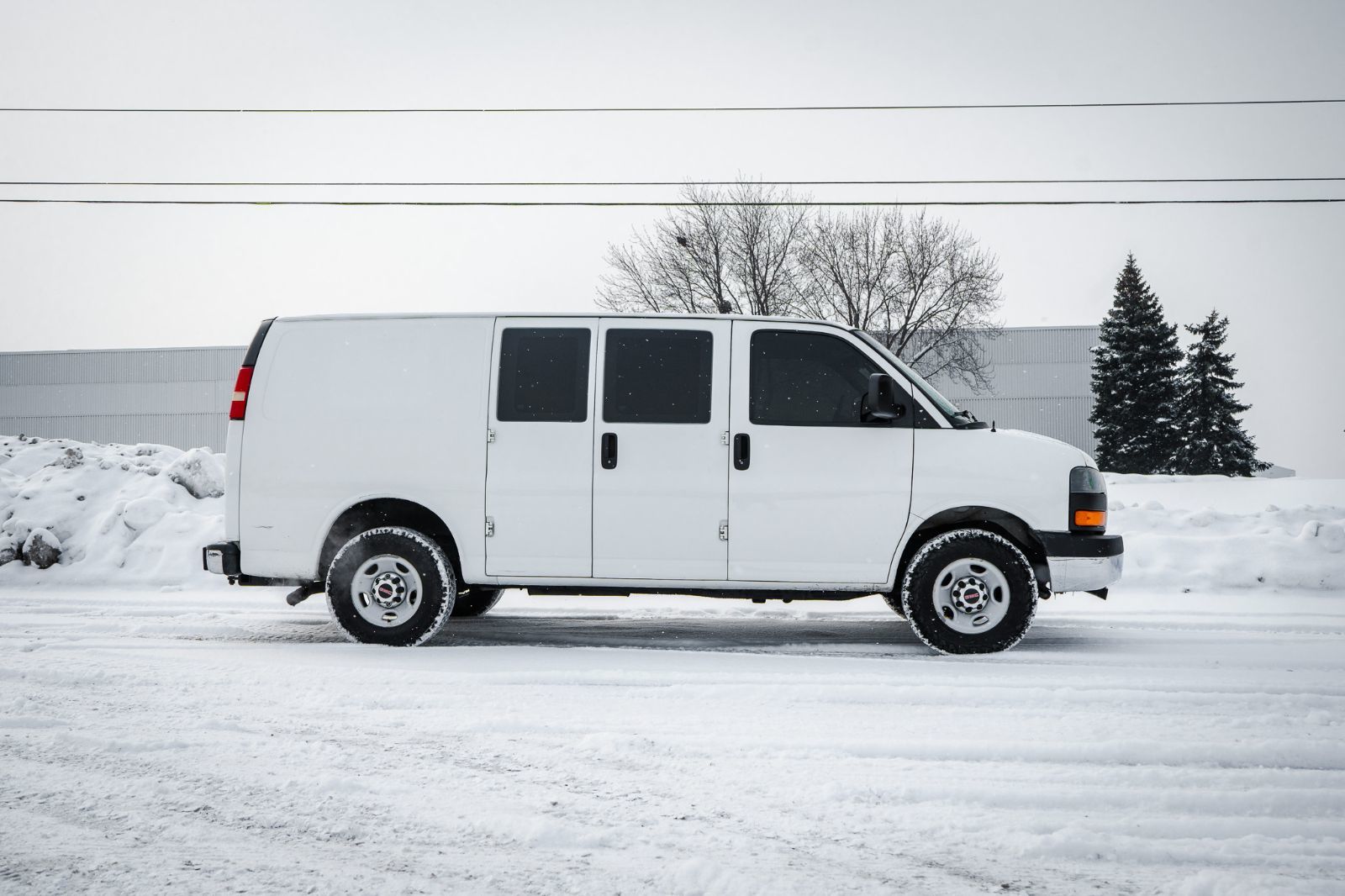 2015 GMC Savana Cargo Van-3