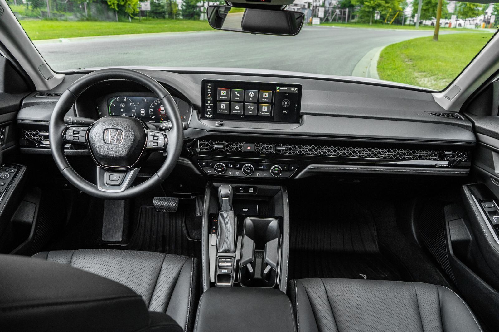 2025 Honda Accord Hybrid Touring-6
