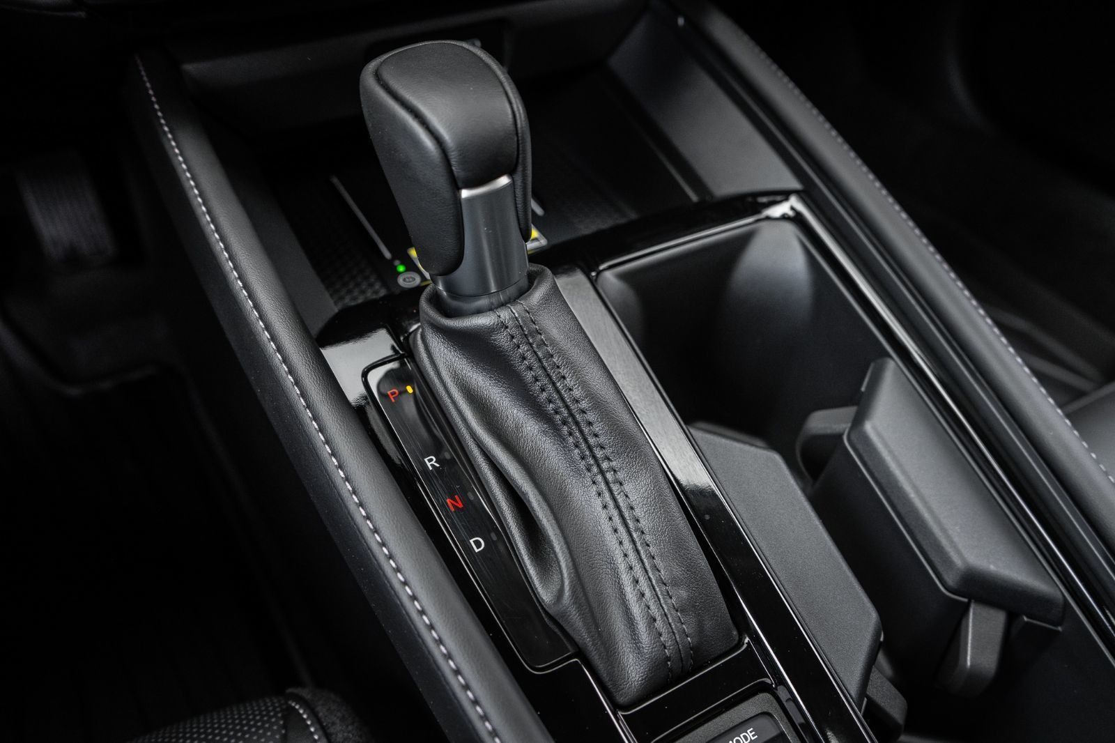 2025 Honda Accord Hybrid Touring-17