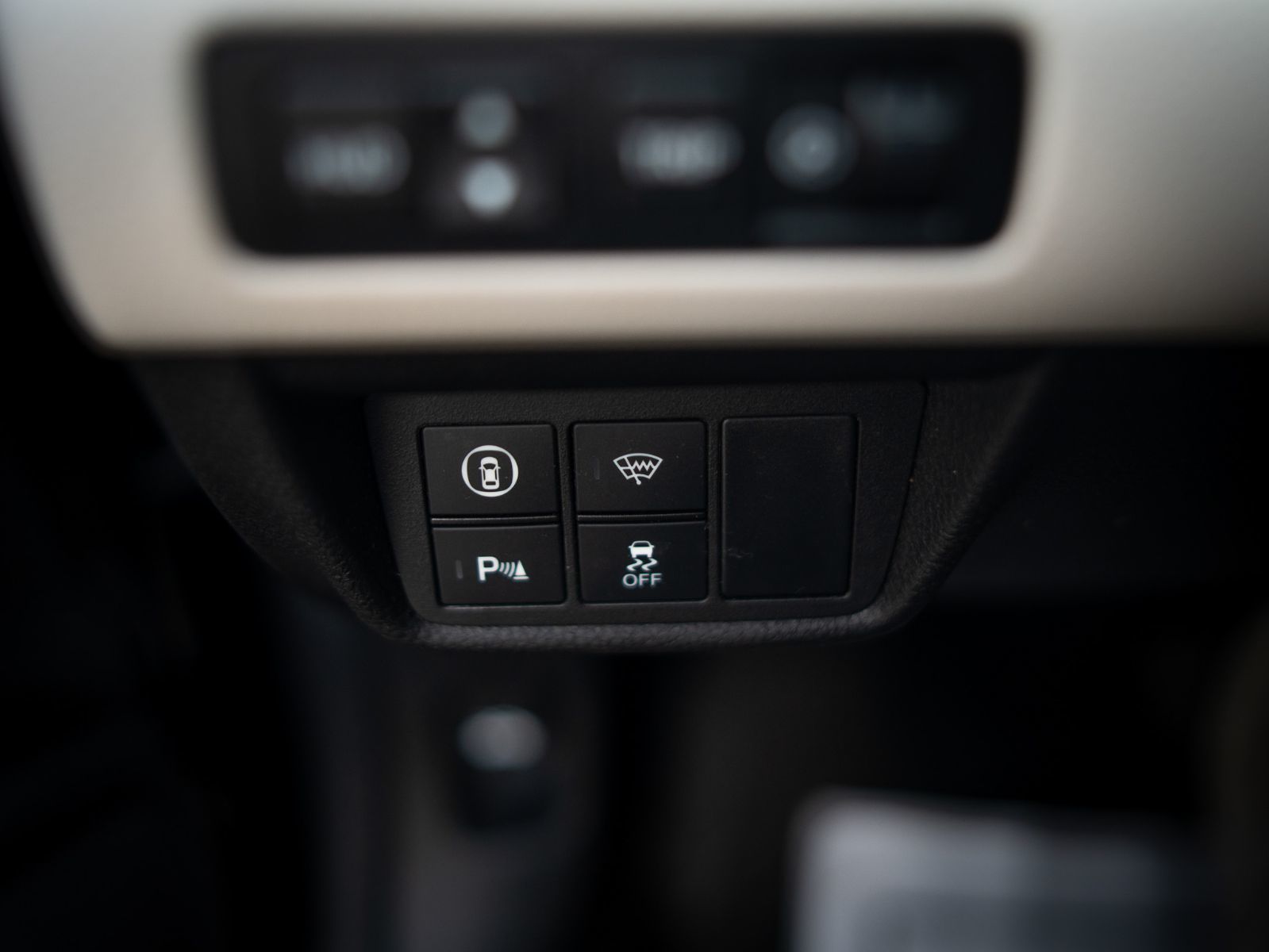 2019 Honda Accord Sedan Touring 2.0-23