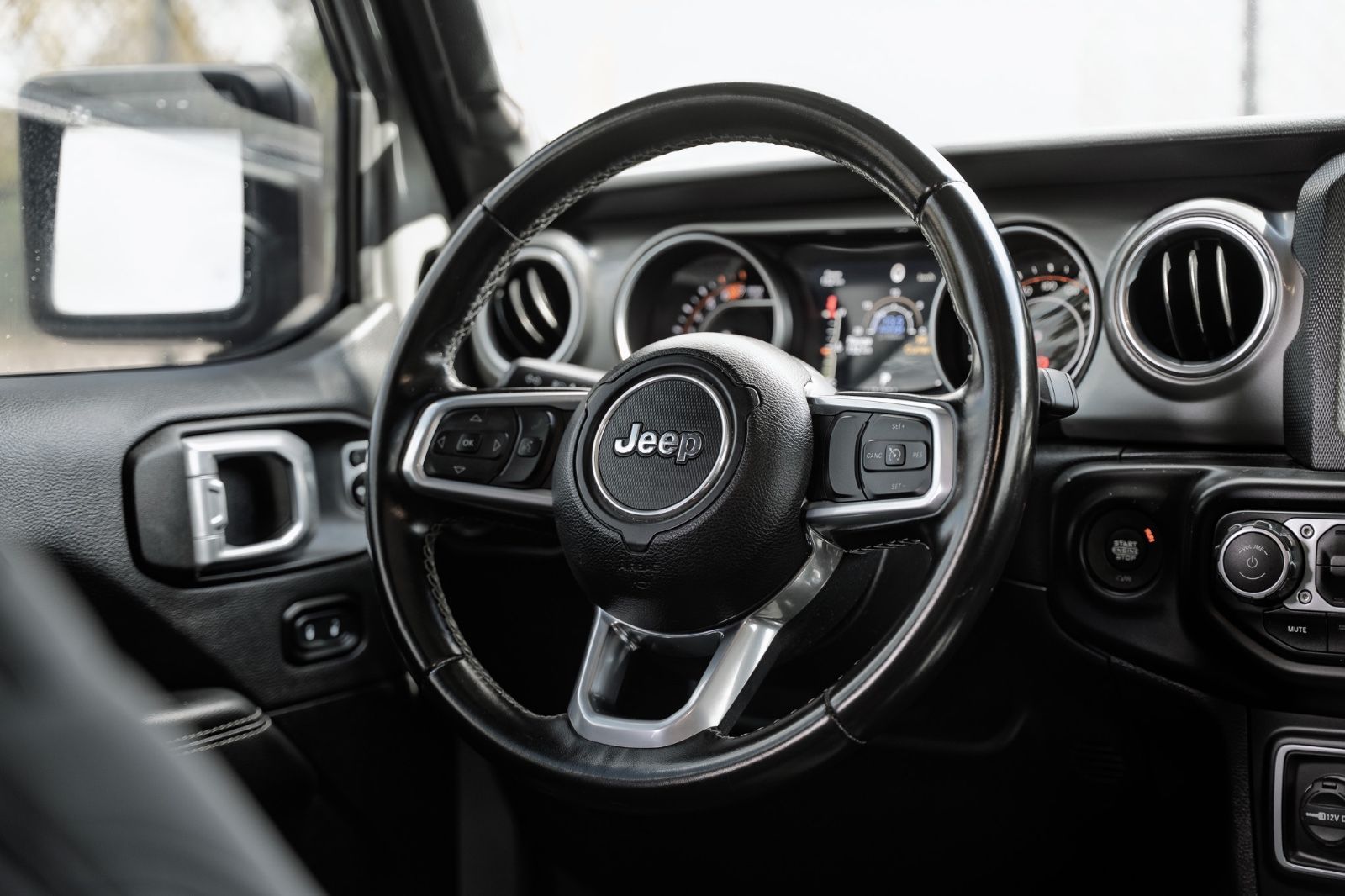 2021 Jeep Wrangler Unlimited Sahara-19