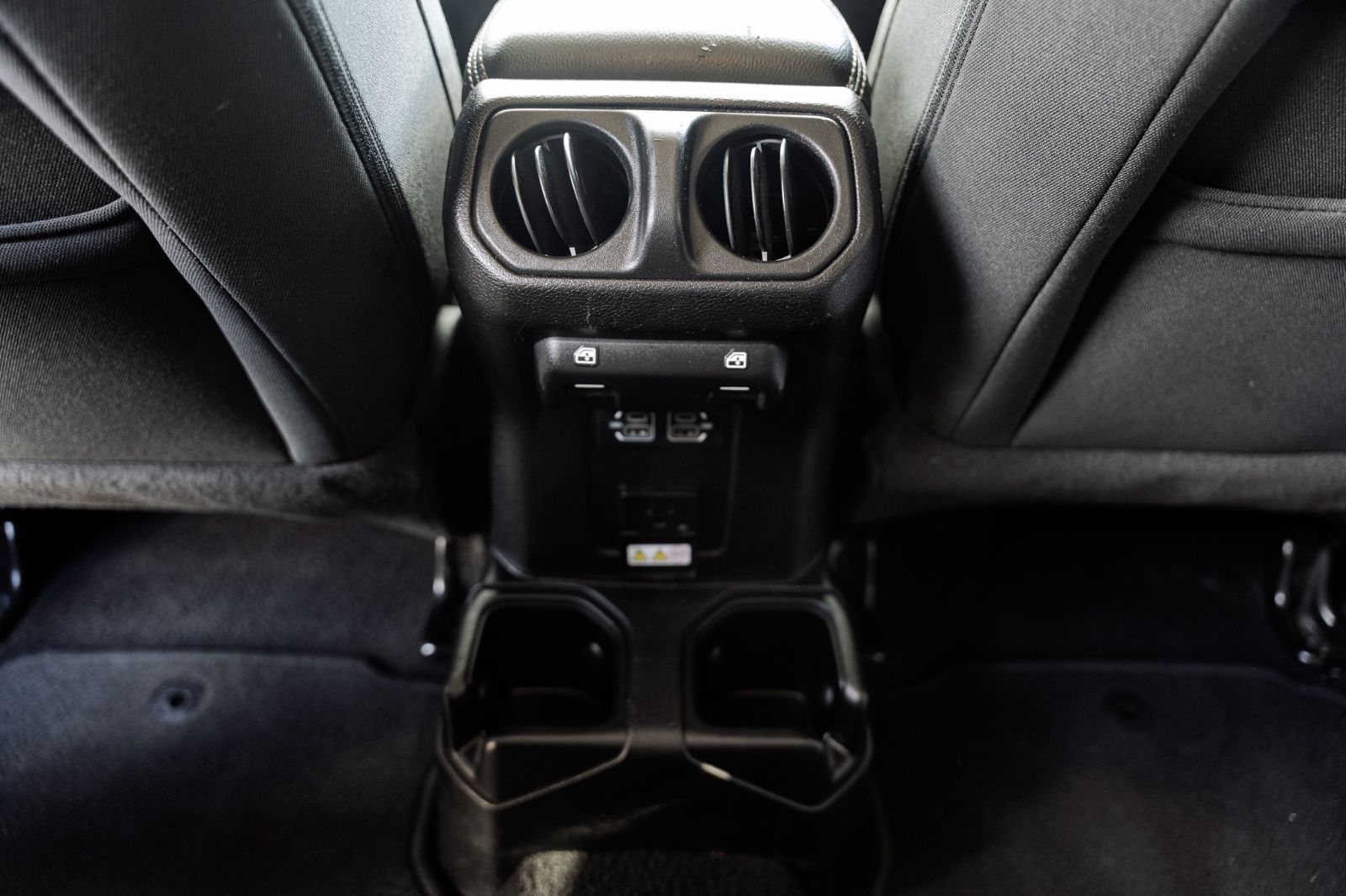2021 Jeep Wrangler Unlimited Sahara-20