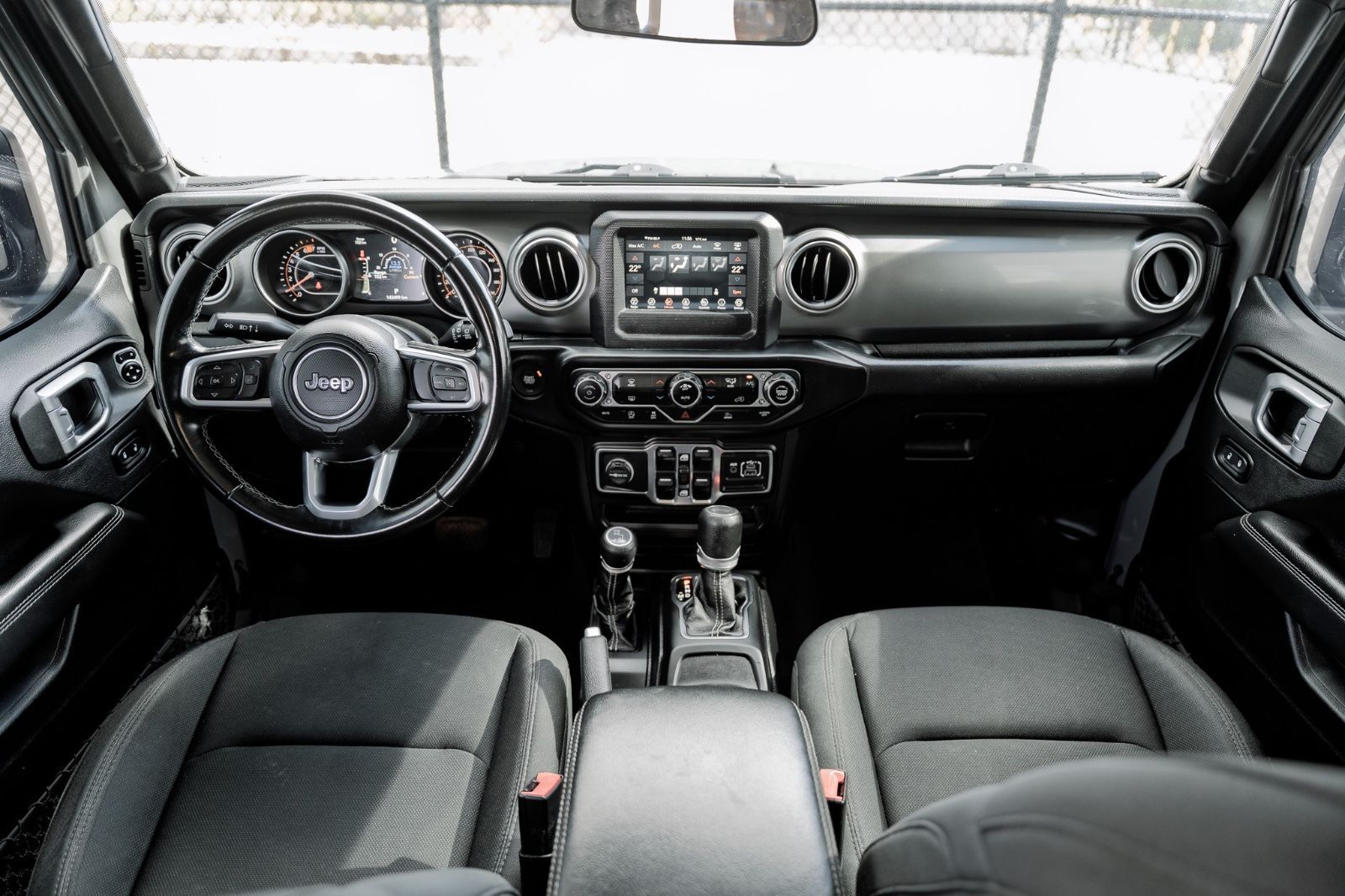 2021 Jeep Wrangler Unlimited Sahara-10