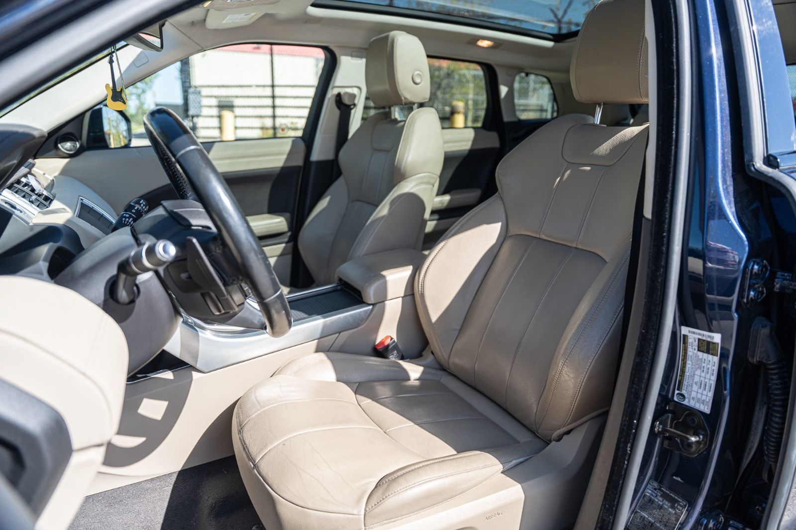 2017 Land Rover Range Rover Evoque SE-16