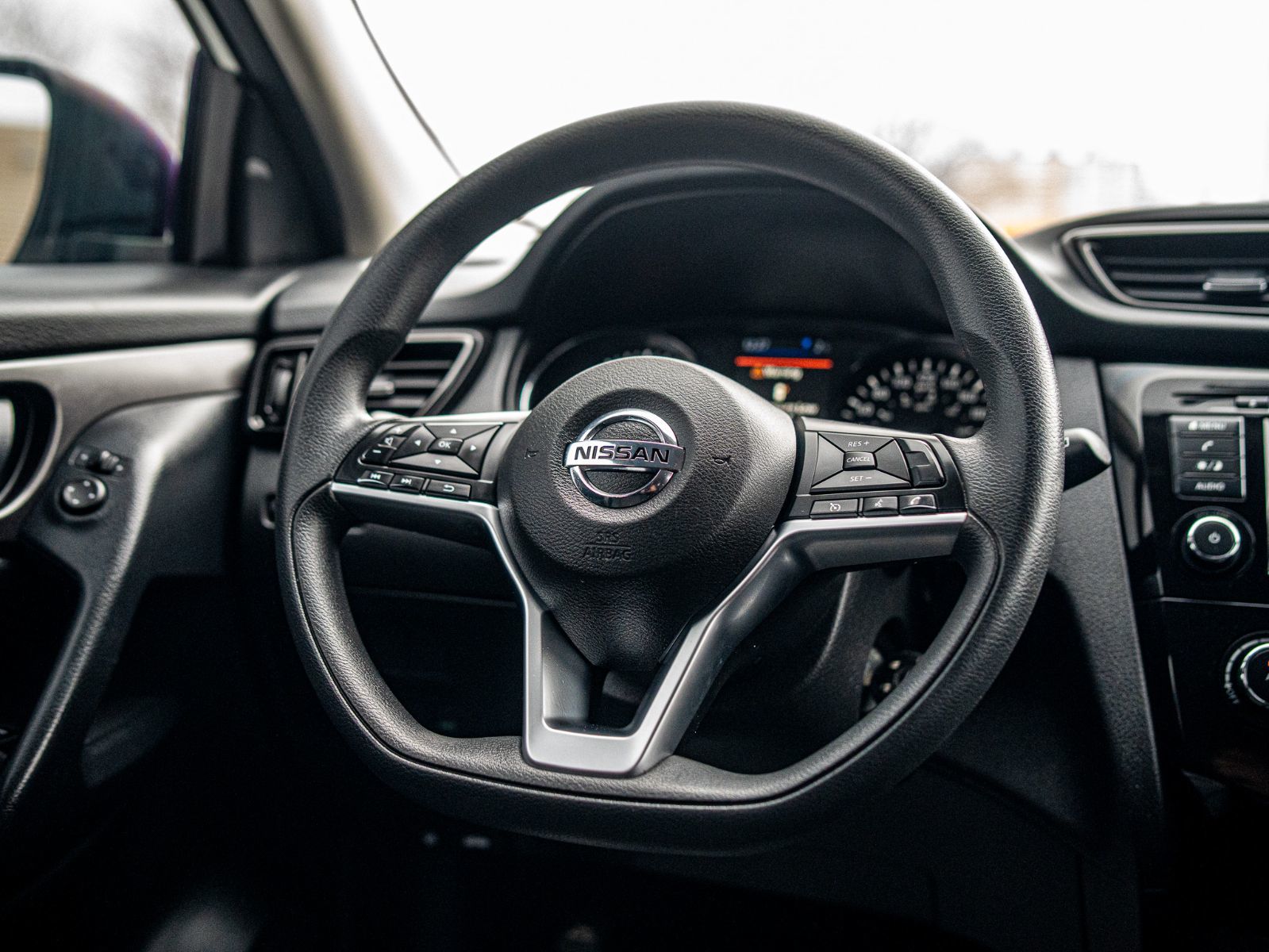 2023 Nissan Qashqai S-10