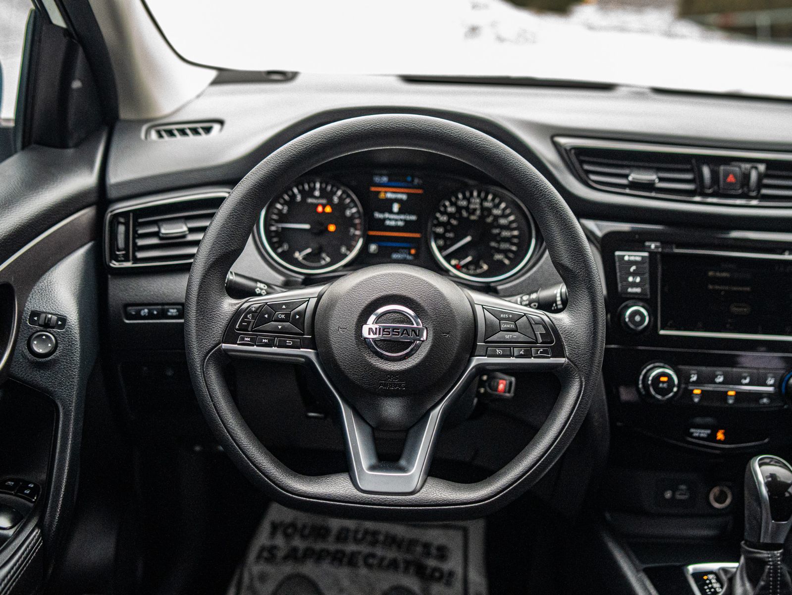 2023 Nissan Qashqai S-9