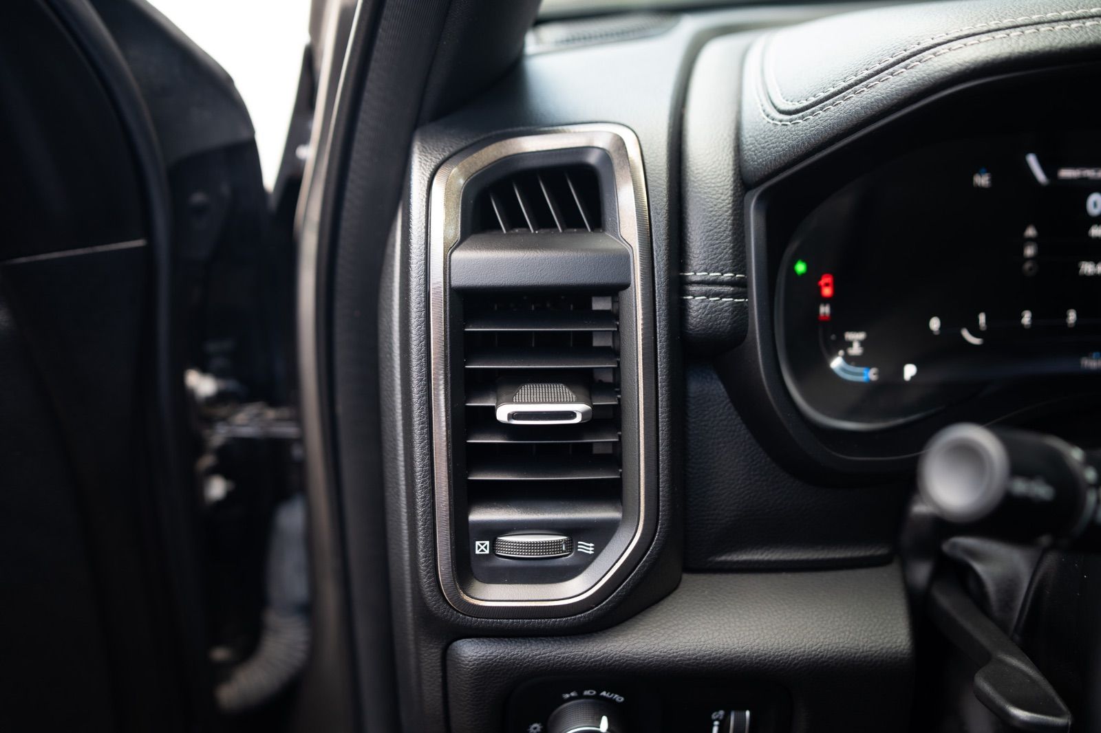 2023 Ram 1500 Sport-26
