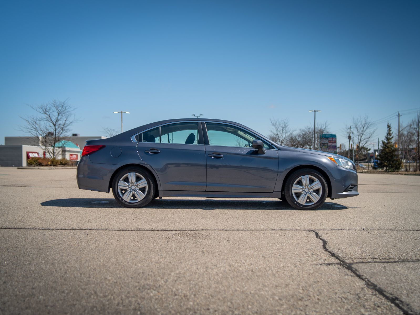 2015 Subaru Legacy 2.5i AWD-4