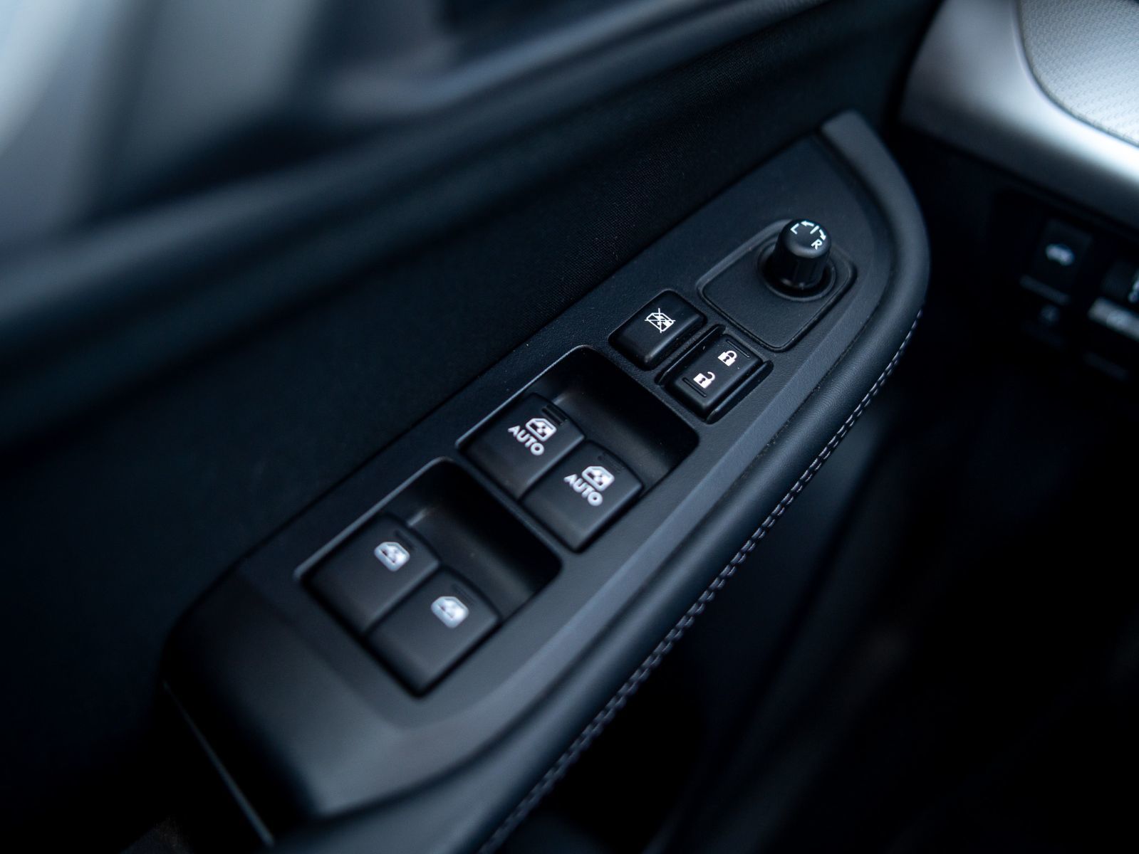2015 Subaru Legacy 2.5i AWD-23
