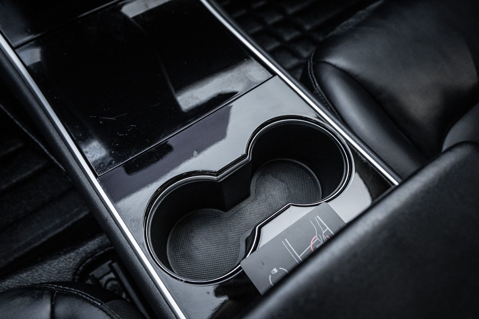 2020 Tesla Model 3 Standard Range Plus-15