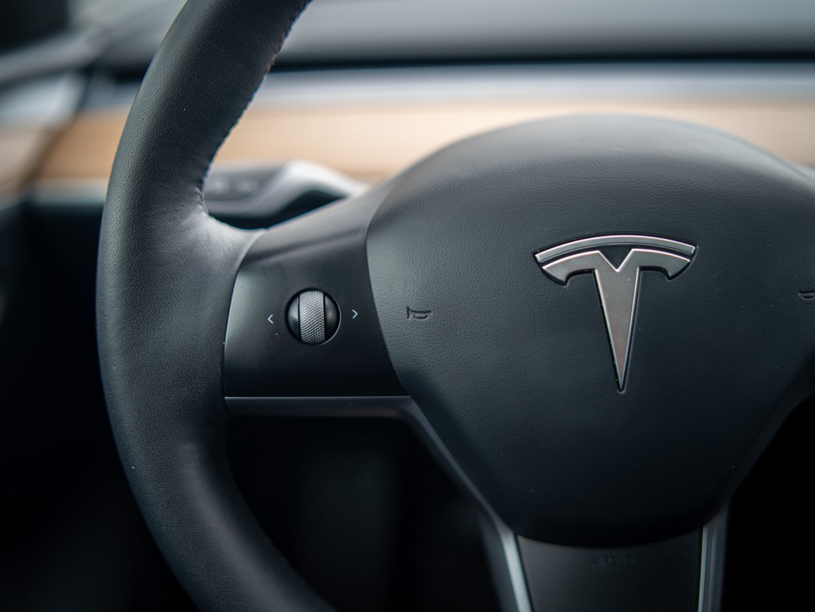 2023 Tesla Model Y Long Range Awd-18