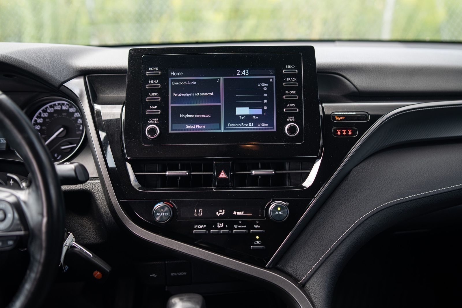 2022 Toyota Camry SE-13