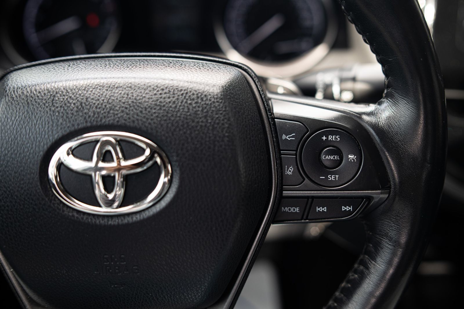 2022 Toyota Camry SE-10