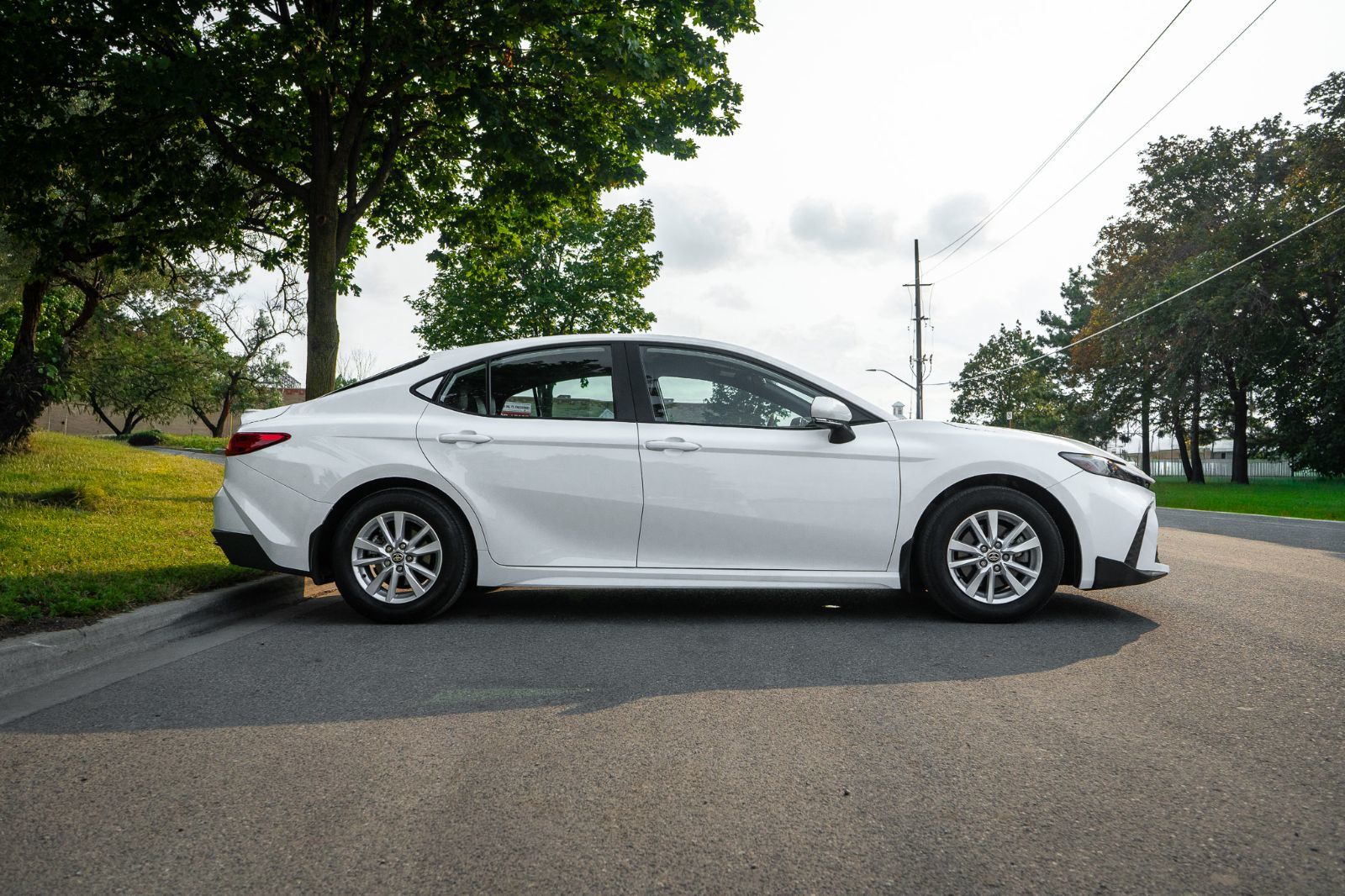 2025 Toyota Camry SE-3