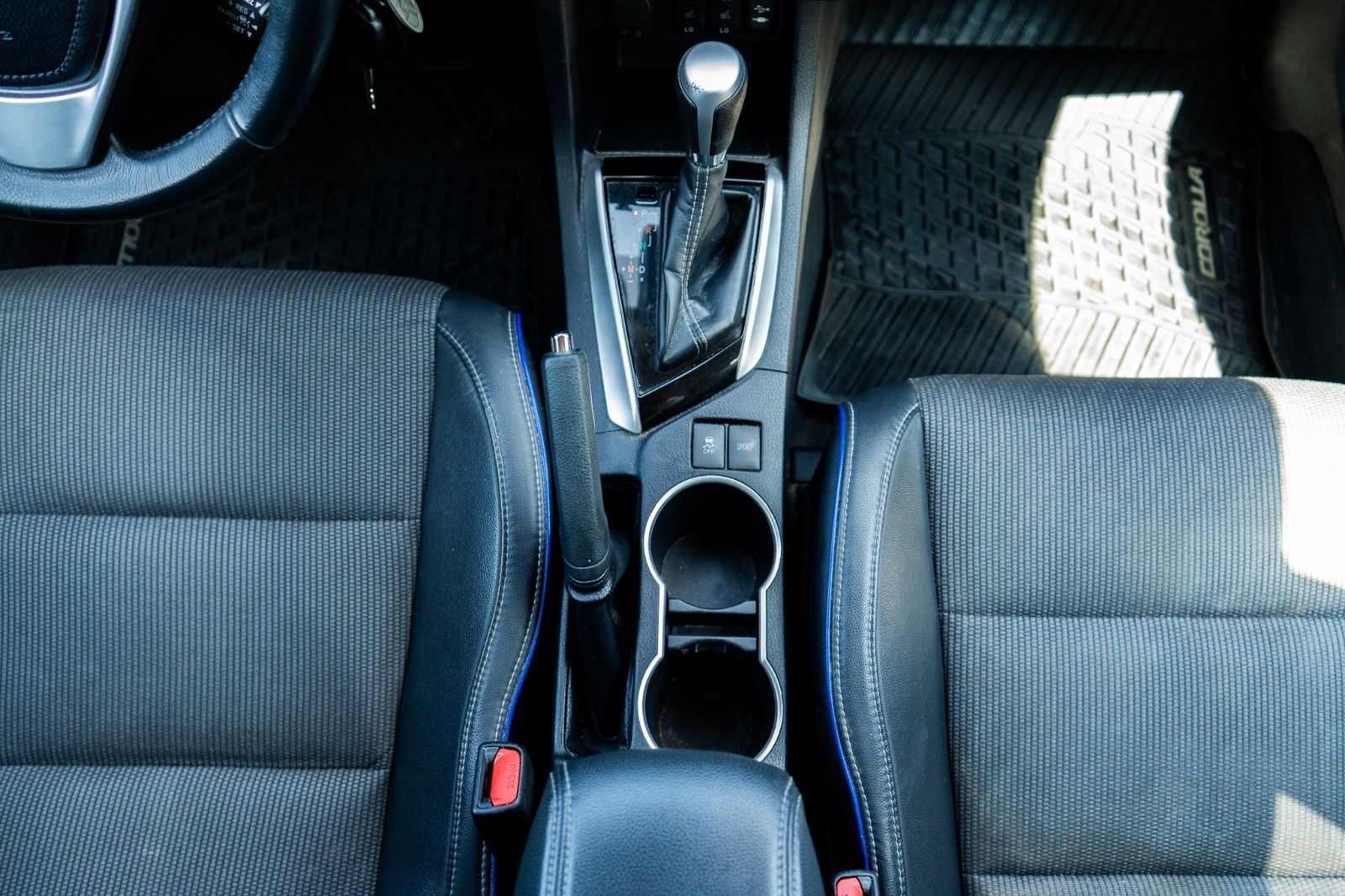 2019 Toyota Corolla SE UPGRADE-16