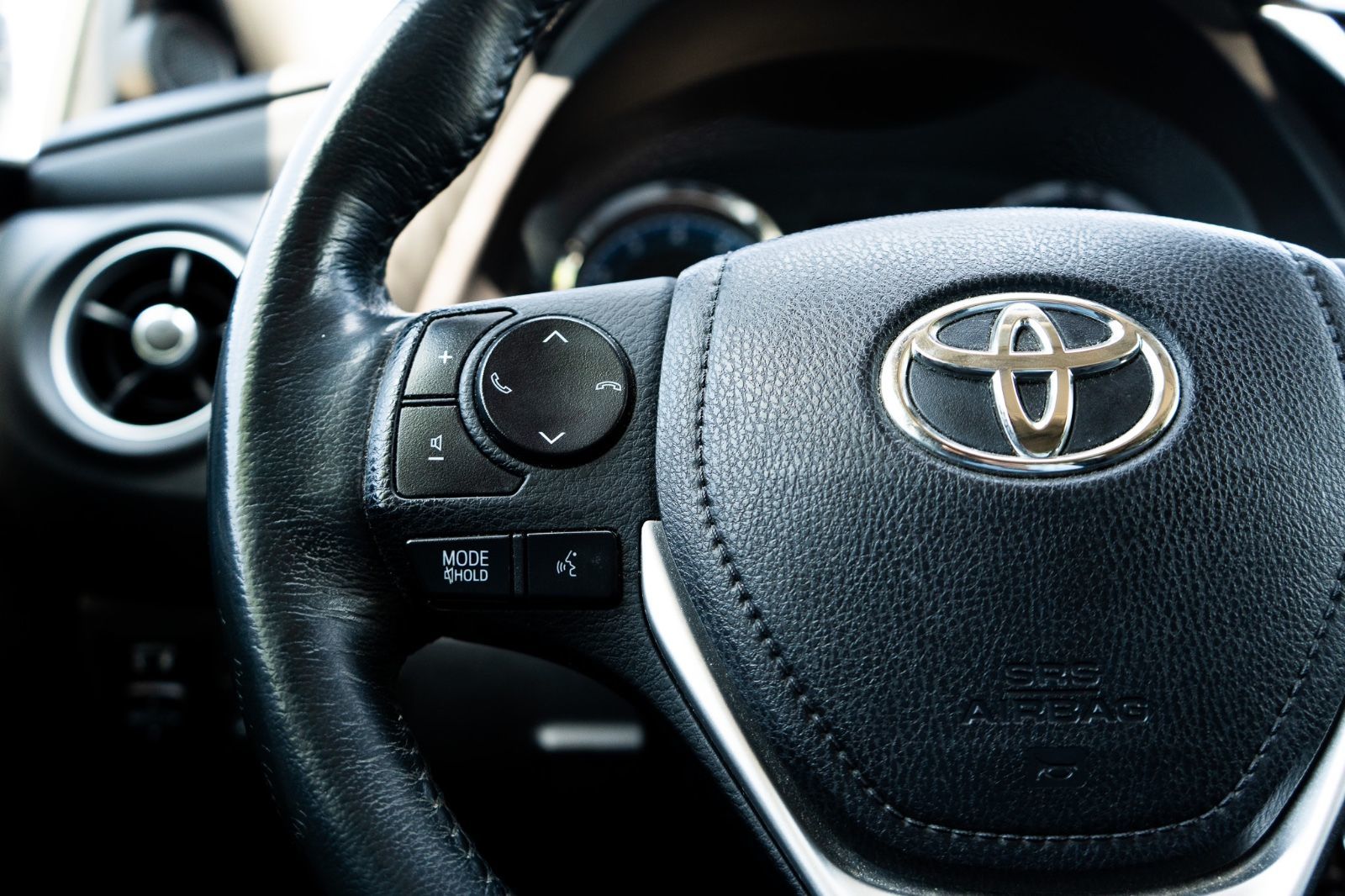 2019 Toyota Corolla SE UPGRADE-19