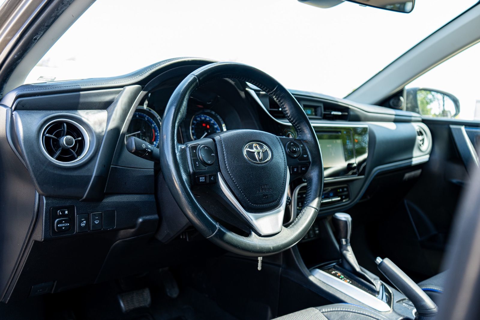 2019 Toyota Corolla SE UPGRADE-10