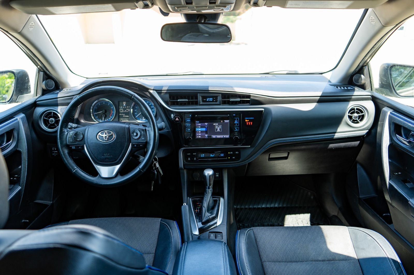 2019 Toyota Corolla SE UPGRADE-12