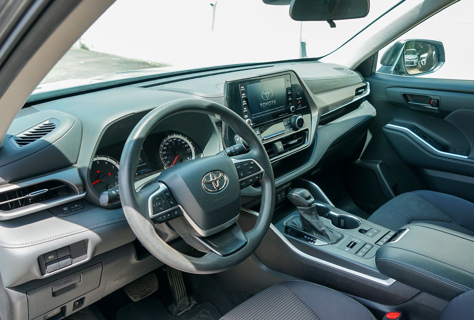 2022 Toyota Highlander LE AWD-6