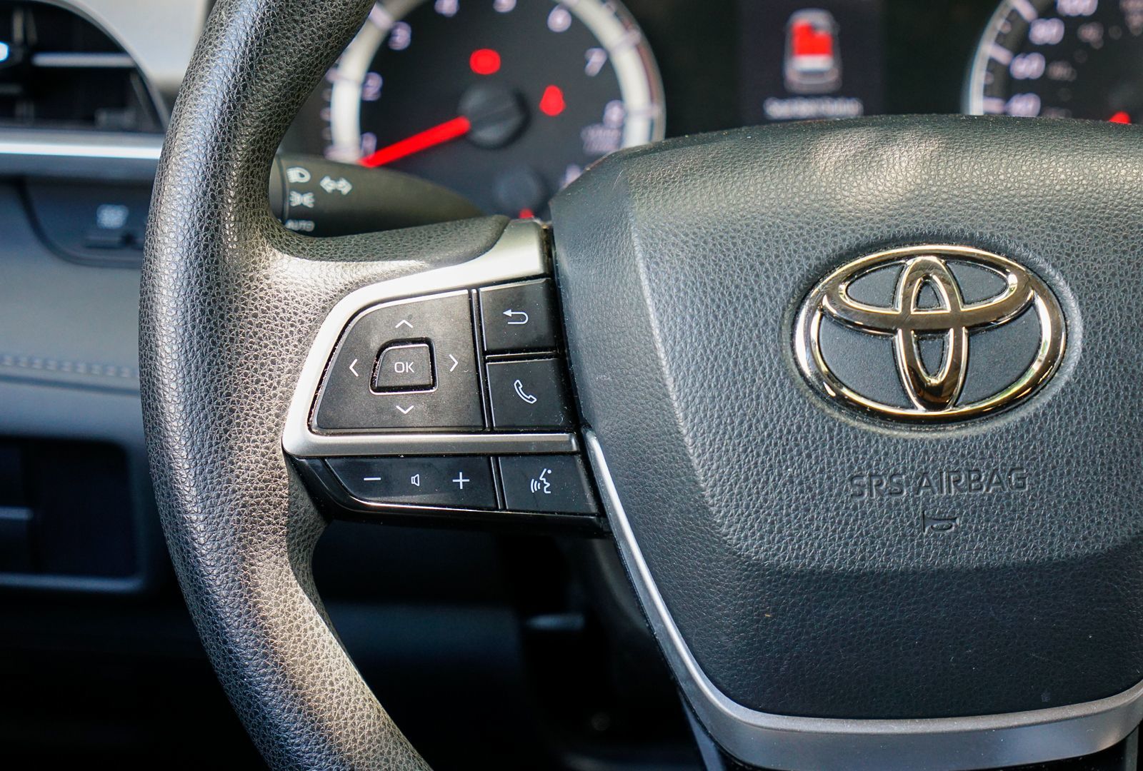 2022 Toyota Highlander LE AWD-16