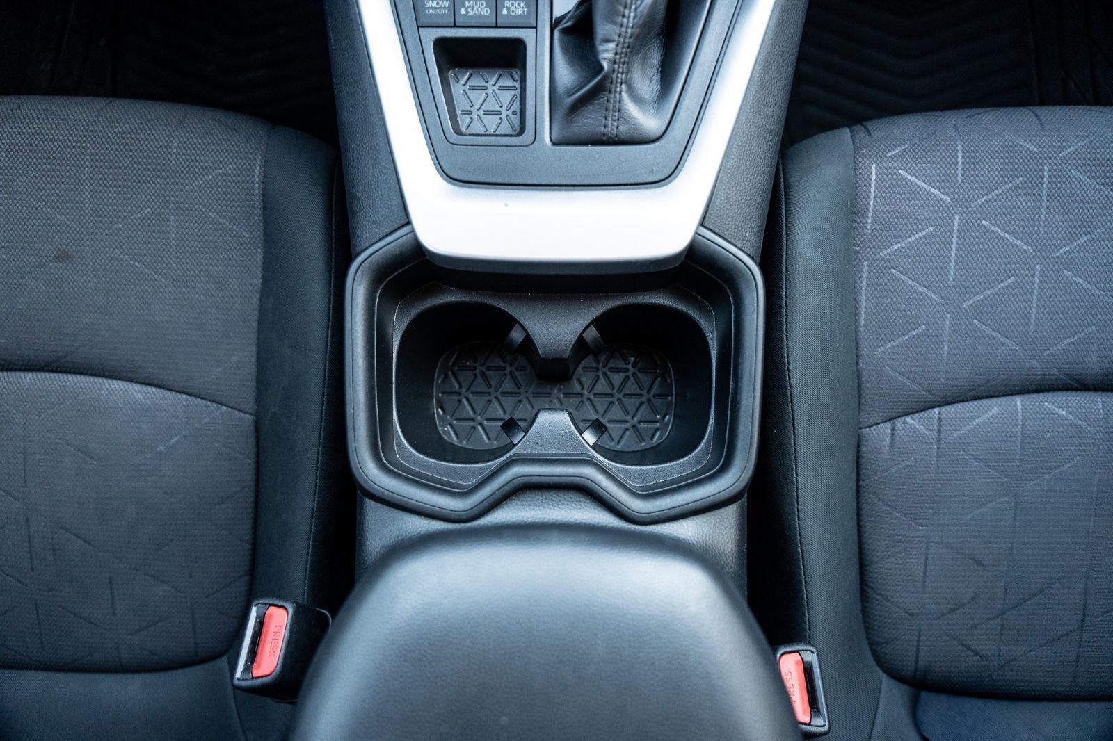 2019 Toyota RAV4 LE AWD-12