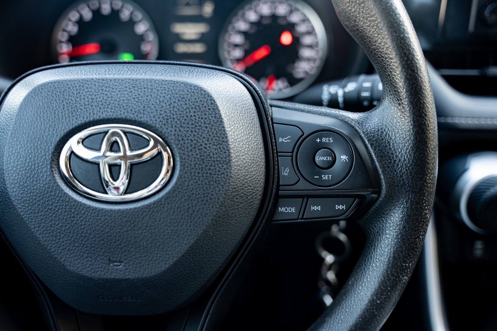 2019 Toyota RAV4 LE AWD-10