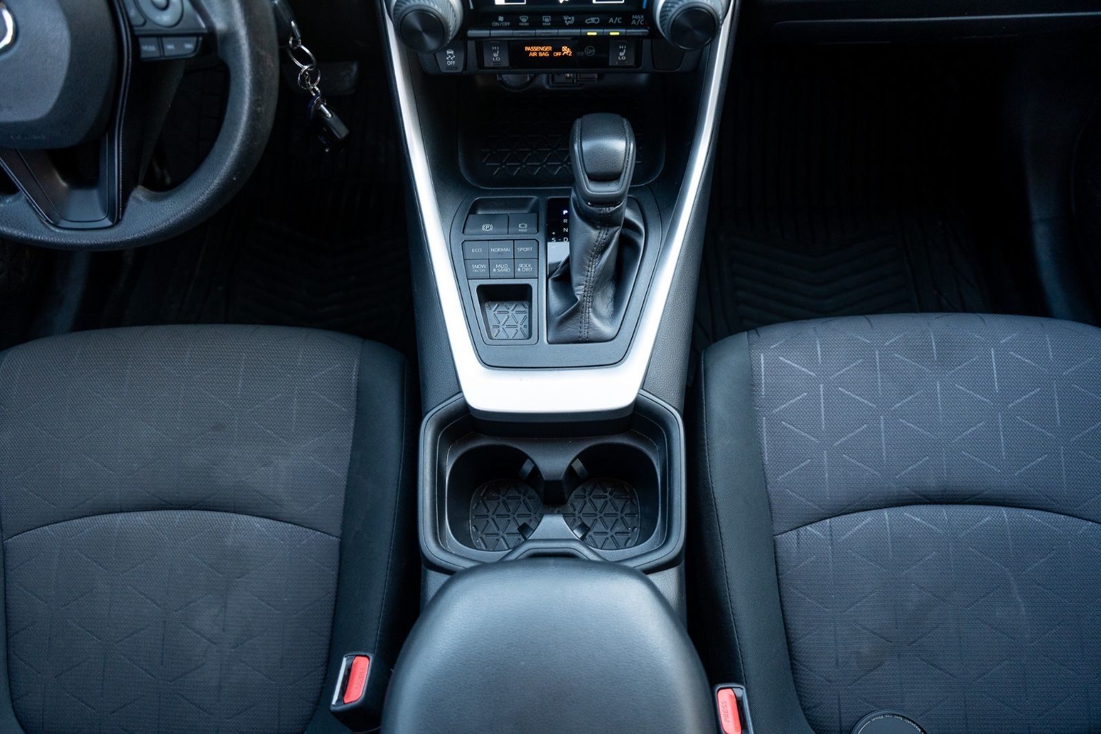 2019 Toyota RAV4 LE AWD-11