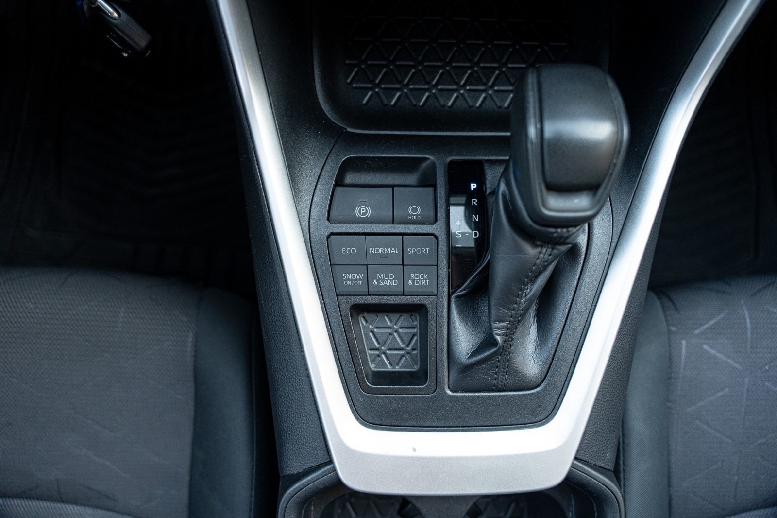 2019 Toyota RAV4 LE AWD-13