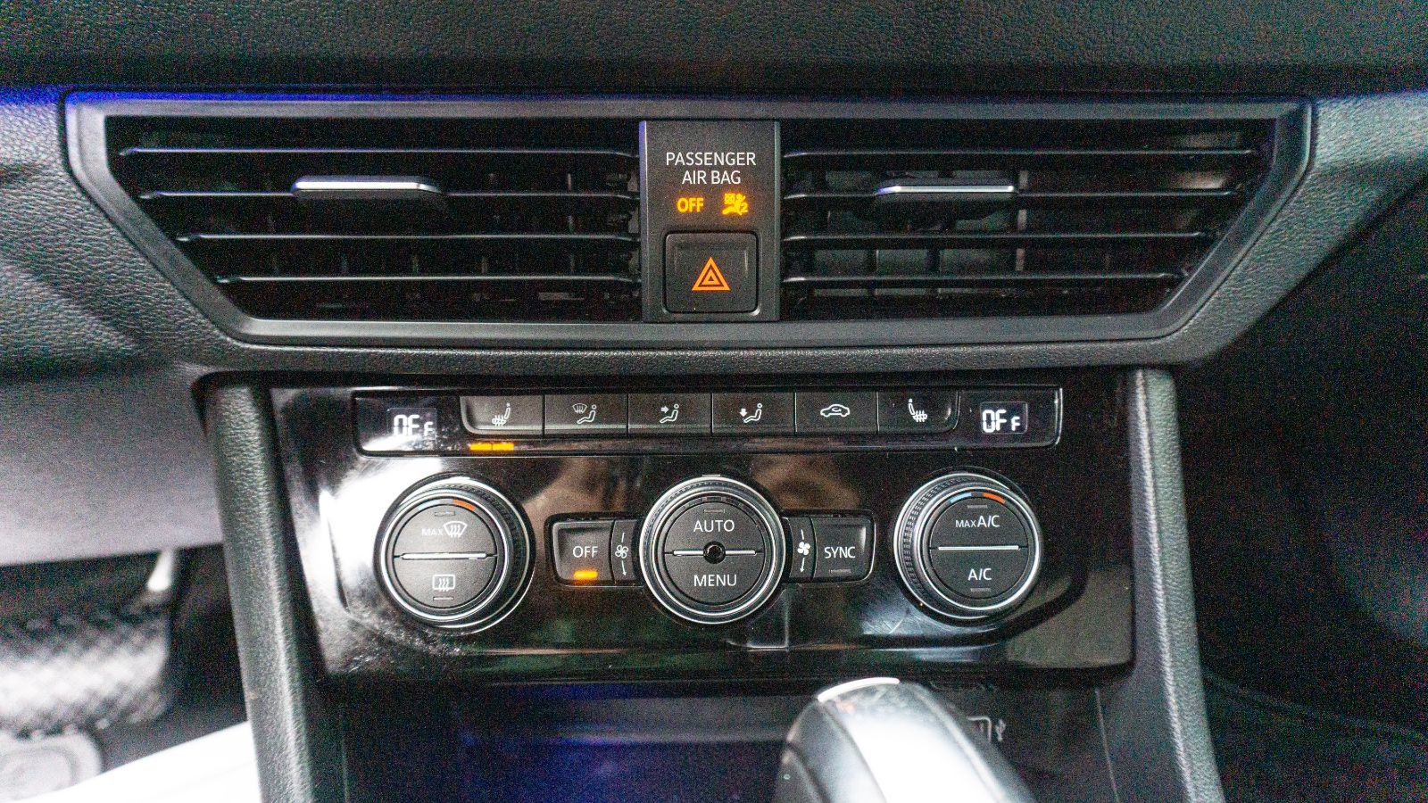 2019 Volkswagen Jetta Highline R-LINE-13